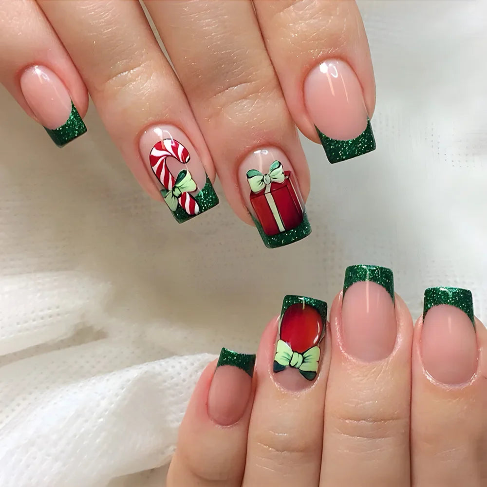 Holiday Glam Green Deer Nail Set