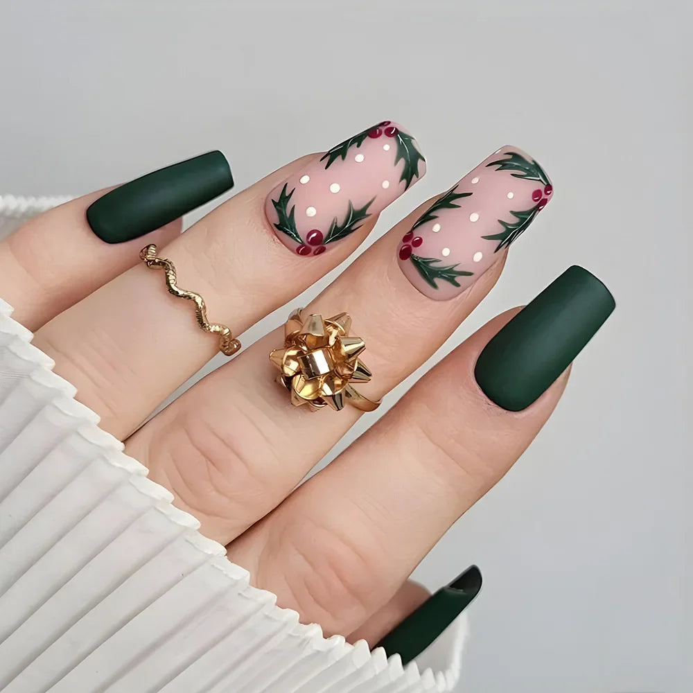 Holiday Glam Green Deer Nail Set
