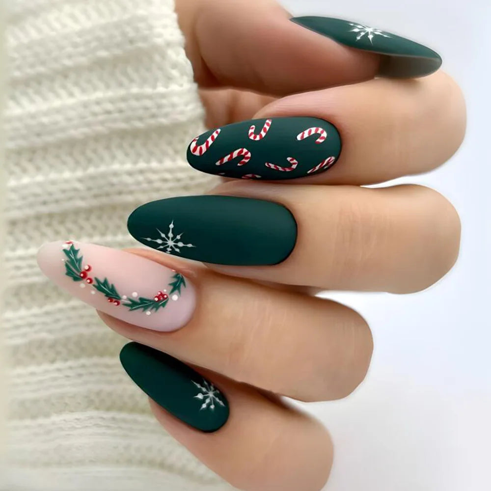 Holiday Glam Green Deer Nail Set