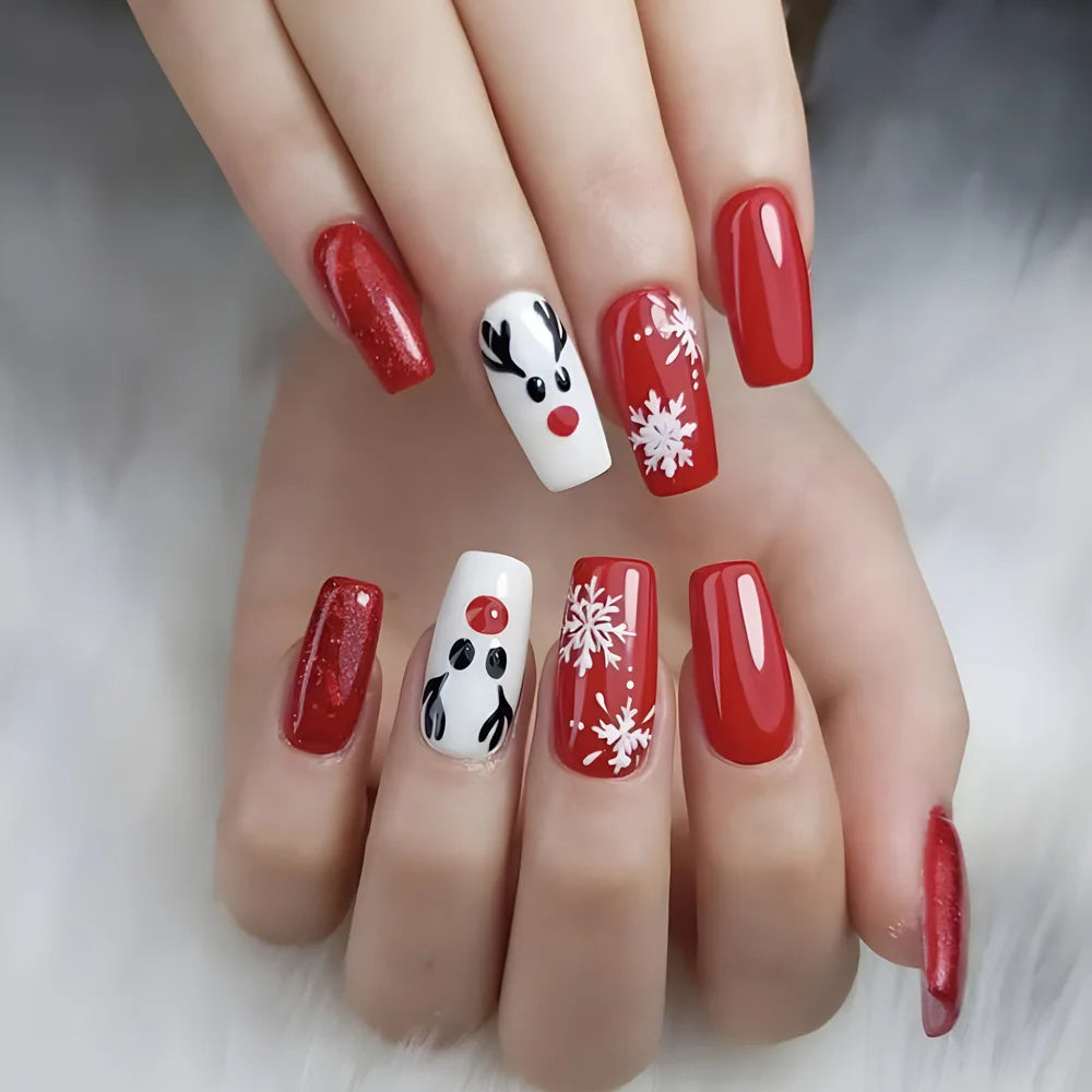 Holiday Glam Green Deer Nail Set