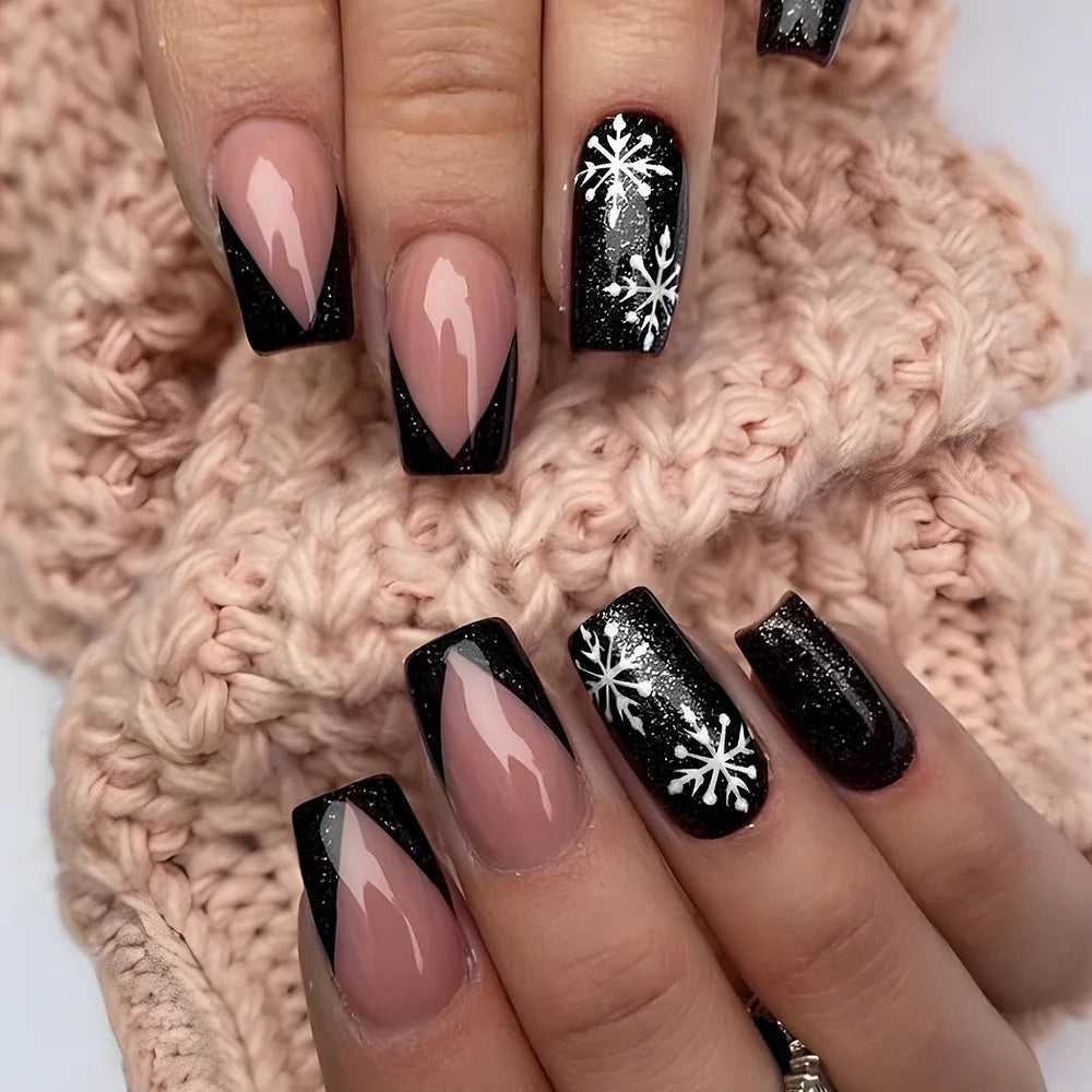 Holiday Glam Green Deer Nail Set