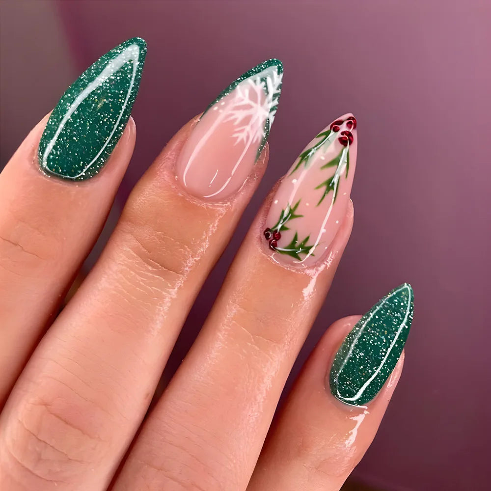 Holiday Glam Green Deer Nail Set