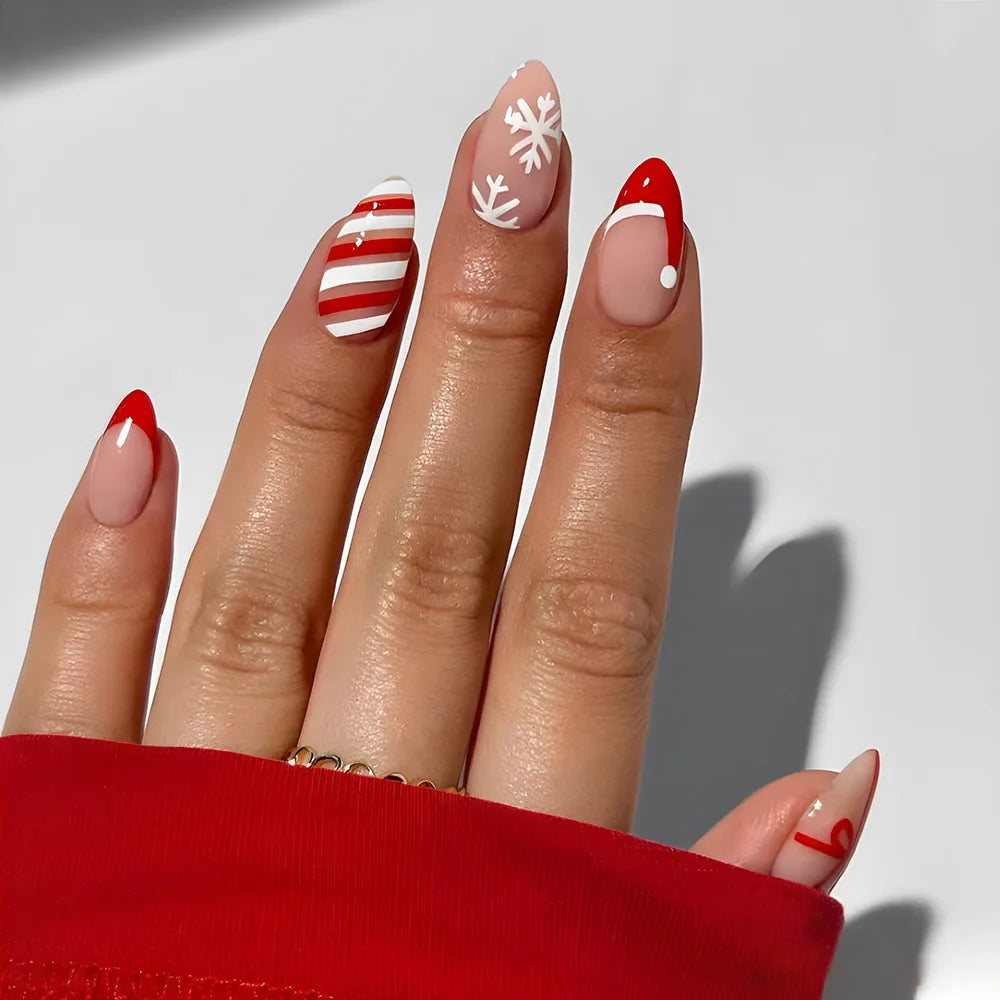 Holiday Glam Green Deer Nail Set